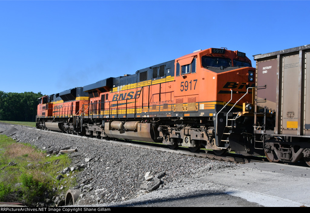 BNSF 5917 Roster shot.